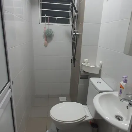 Sri Petaling Bukit Jalil Homestay Kuala Lumpur Luaran gambar